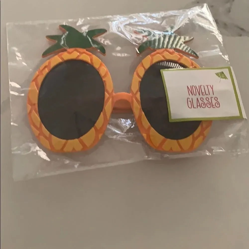 novelty glasses new never